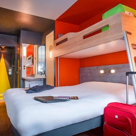 Ibis Budget Кутанс Екстер'єр фото
