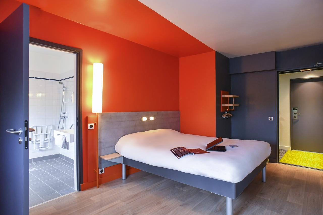 Ibis Budget Кутанс Екстер'єр фото