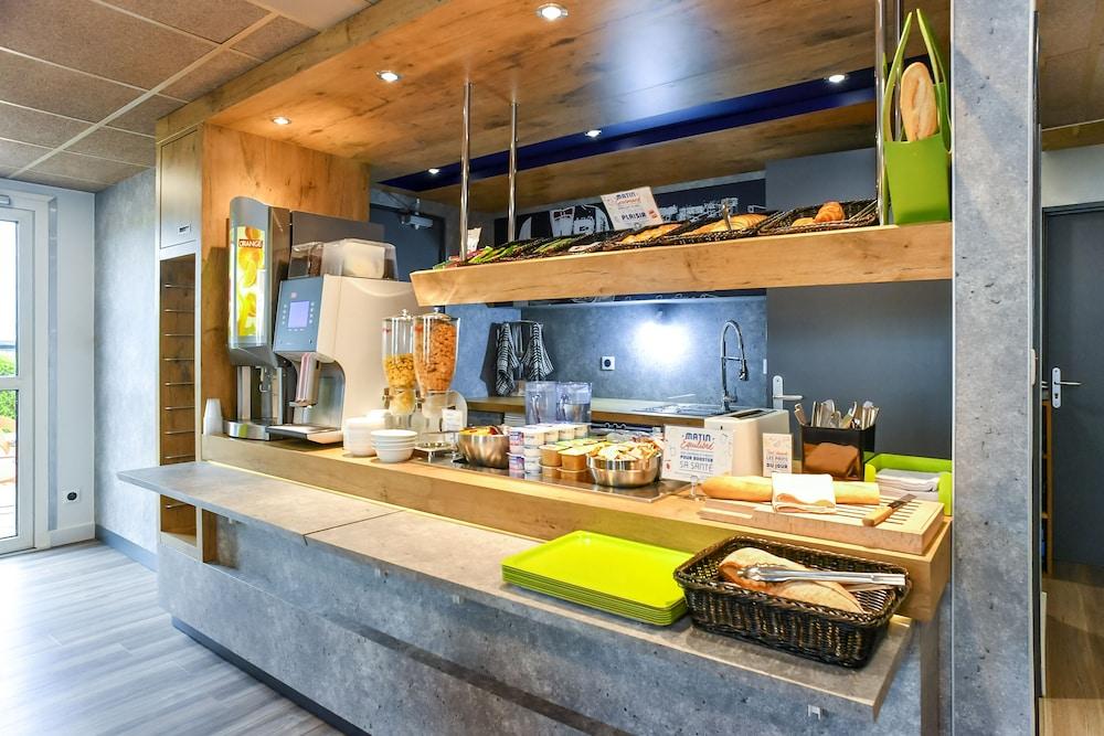 Ibis Budget Кутанс Екстер'єр фото