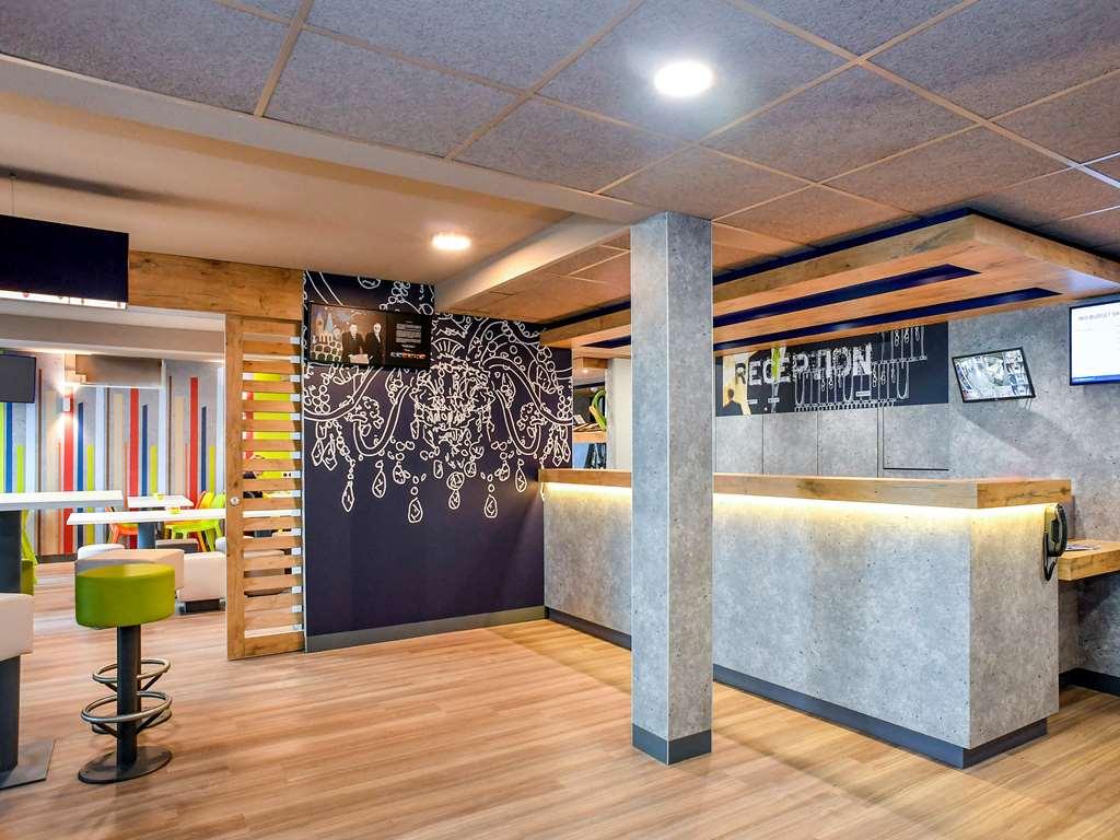 Ibis Budget Кутанс Екстер'єр фото