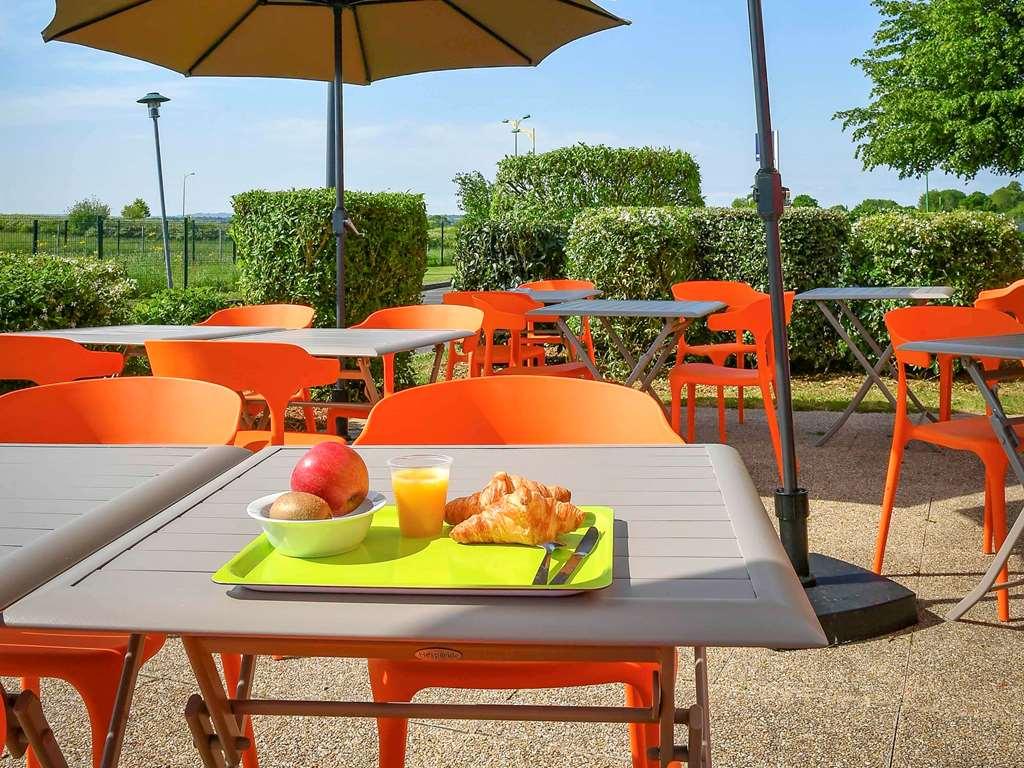 Ibis Budget Кутанс Екстер'єр фото