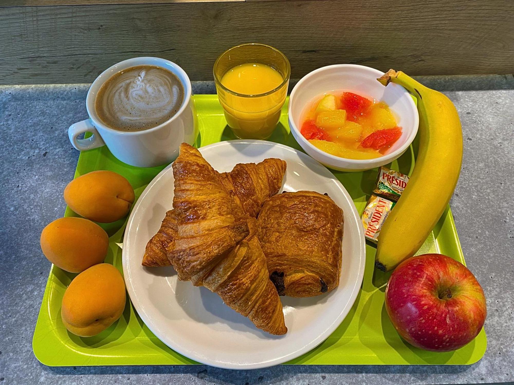 Ibis Budget Кутанс Екстер'єр фото