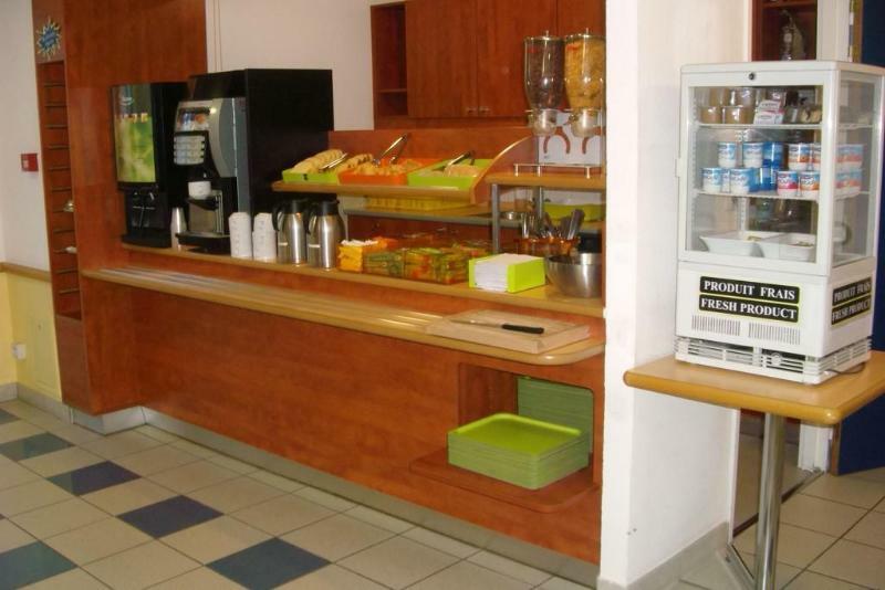 Ibis Budget Кутанс Екстер'єр фото